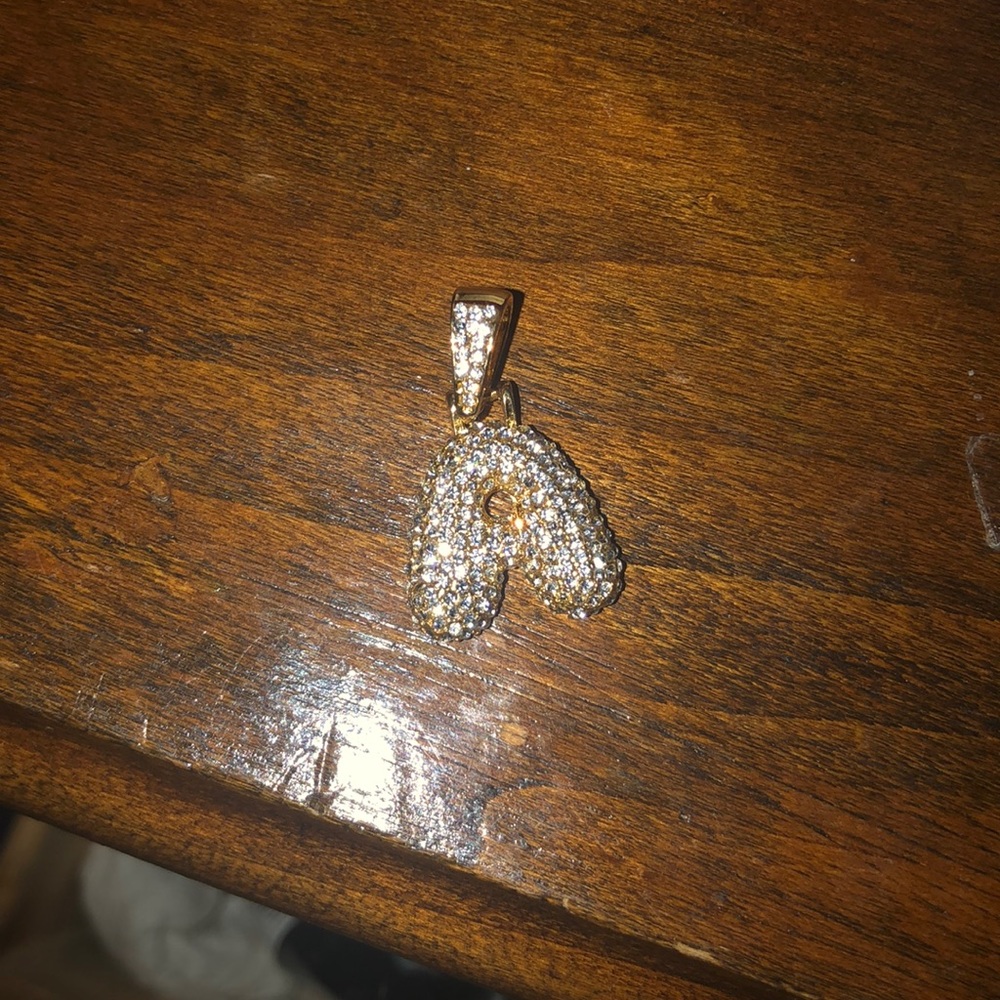 pendent - Picture 2 of 3